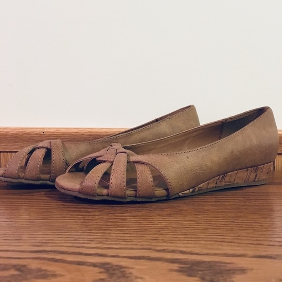 Jellypop Shoes - Jellypop tan wedges
